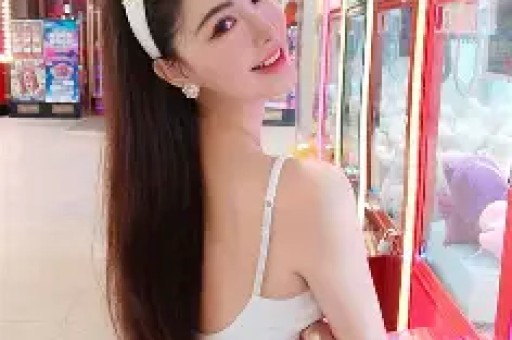 网红摊主鹅腿阿姨塌房后更多黑料被曝光儿子天天开豪车游玩
