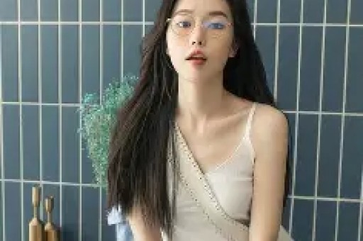 里子面子都没了！《歌手》决赛淘汰黑料缠身的张碧晨遭到了反噬