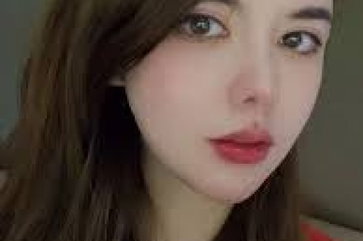 清华美女主播遭骂回应：直播是技术而不是内容本身